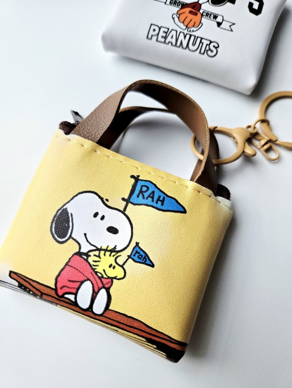 2PK Snoopy Mini Tote Keychain Coin Purse Style Faux Leather Bag Charms - Picture 2 of 4